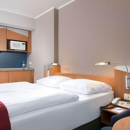 Ramada By Wyndham Hannover Messe Laatzen Ngoại thất bức ảnh