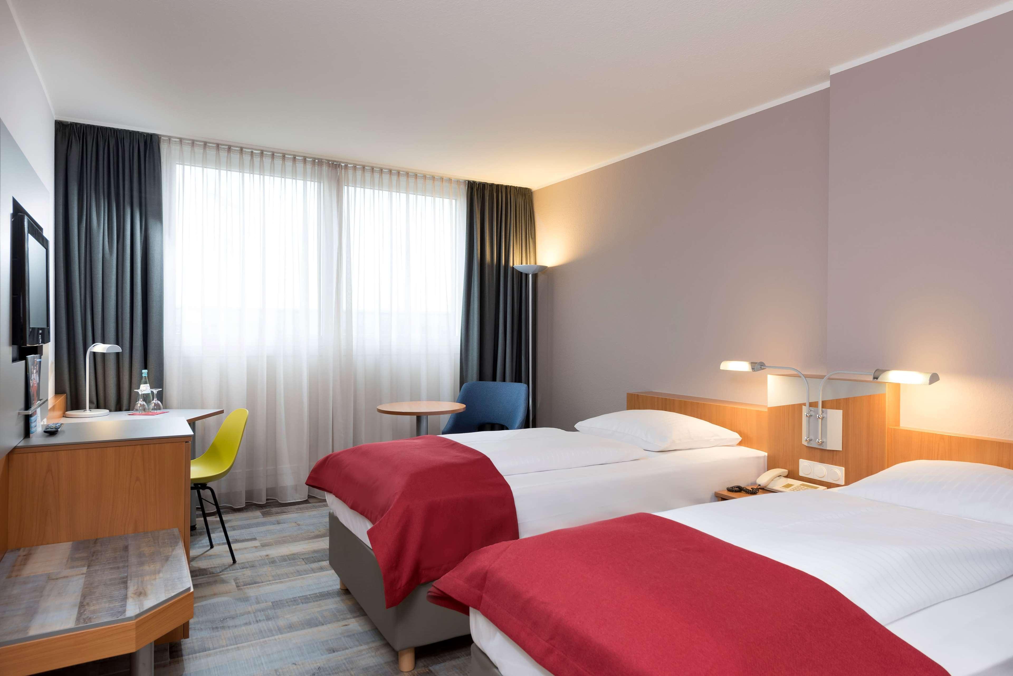 Ramada By Wyndham Hannover Messe Laatzen Ngoại thất bức ảnh