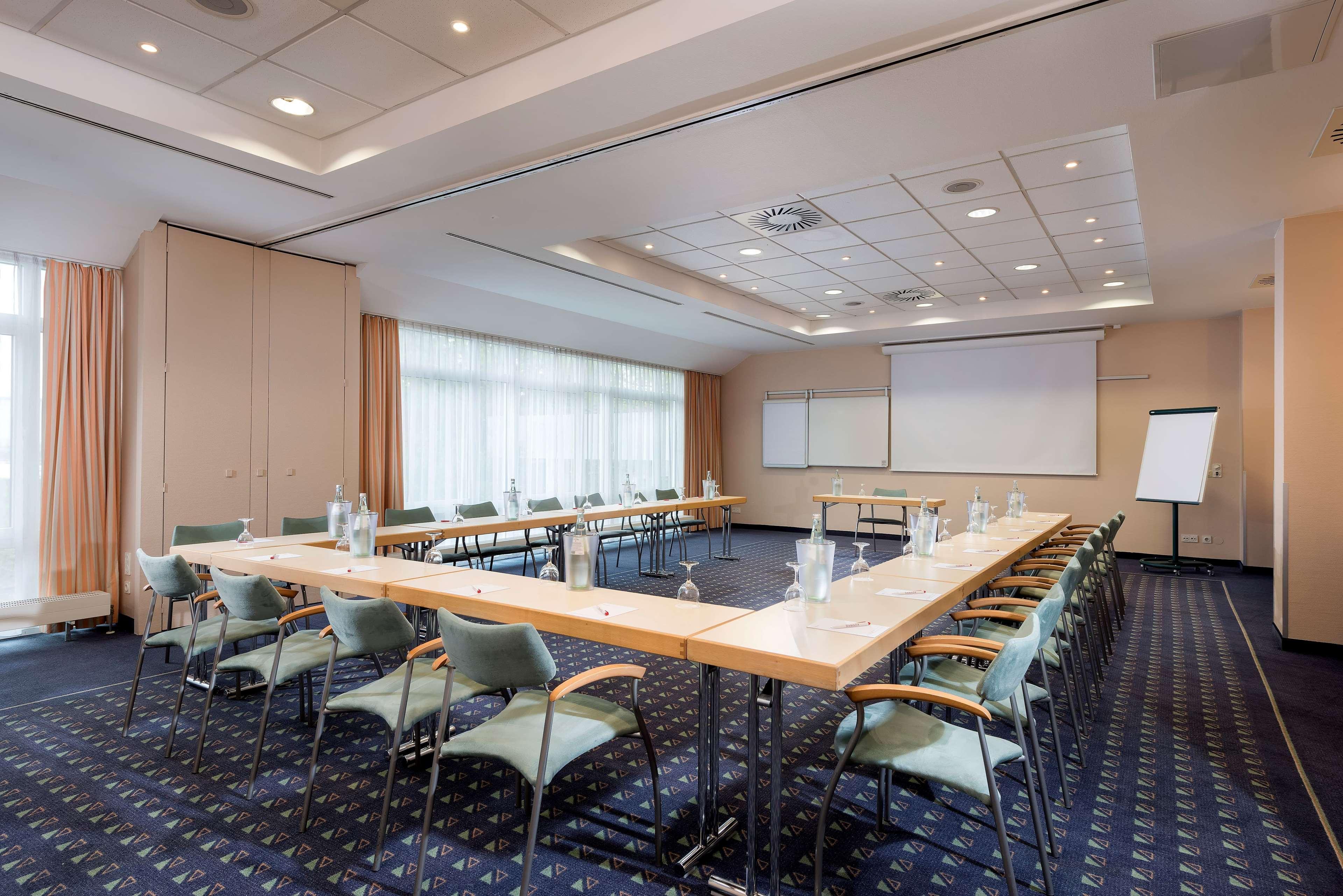 Ramada By Wyndham Hannover Messe Laatzen Ngoại thất bức ảnh