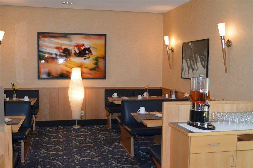 Ramada By Wyndham Hannover Messe Laatzen Ngoại thất bức ảnh