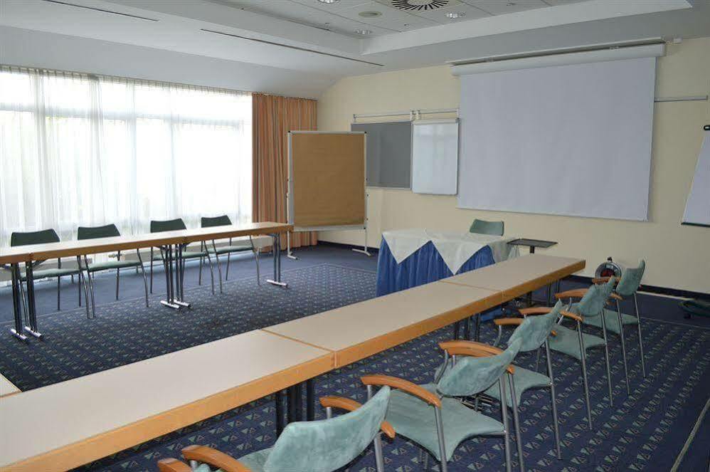 Ramada By Wyndham Hannover Messe Laatzen Ngoại thất bức ảnh